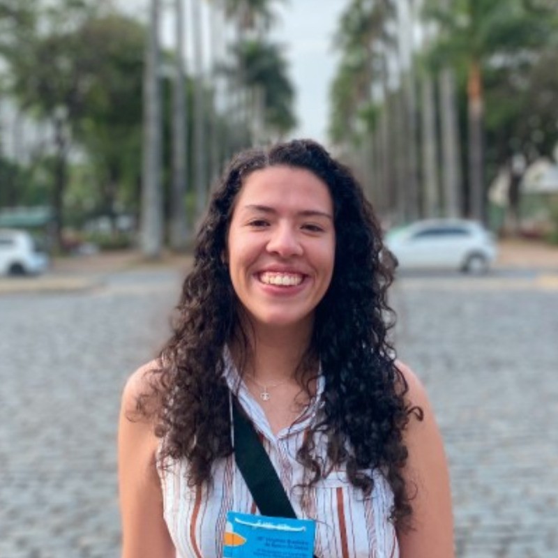 Camila de Oliveira Lopes